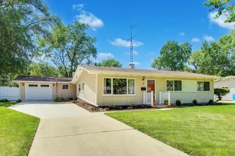 3 Seneca Drive Montgomery IL 60538