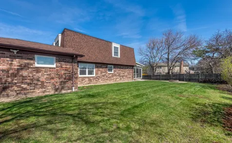 11 Birchwood Avenue Deerfield IL 60015