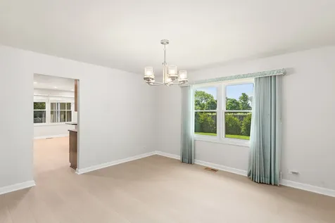 11 Birchwood Avenue Deerfield IL 60015
