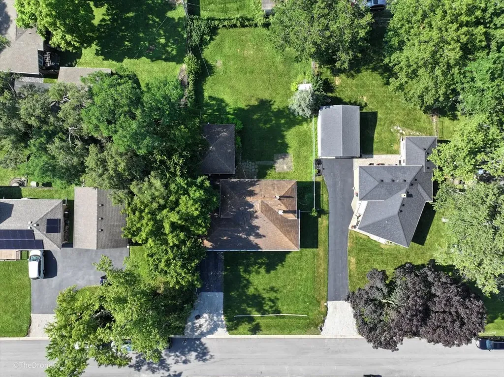 460 East 15th Place Lombard IL 60148