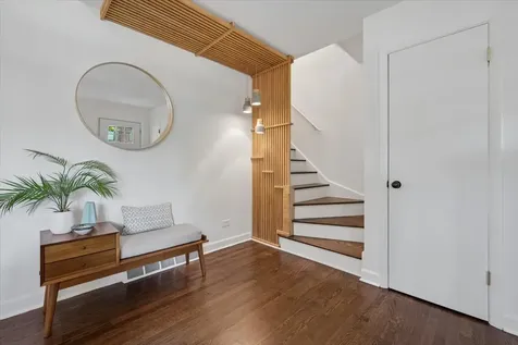 1923 Grant Street Evanston IL 60201