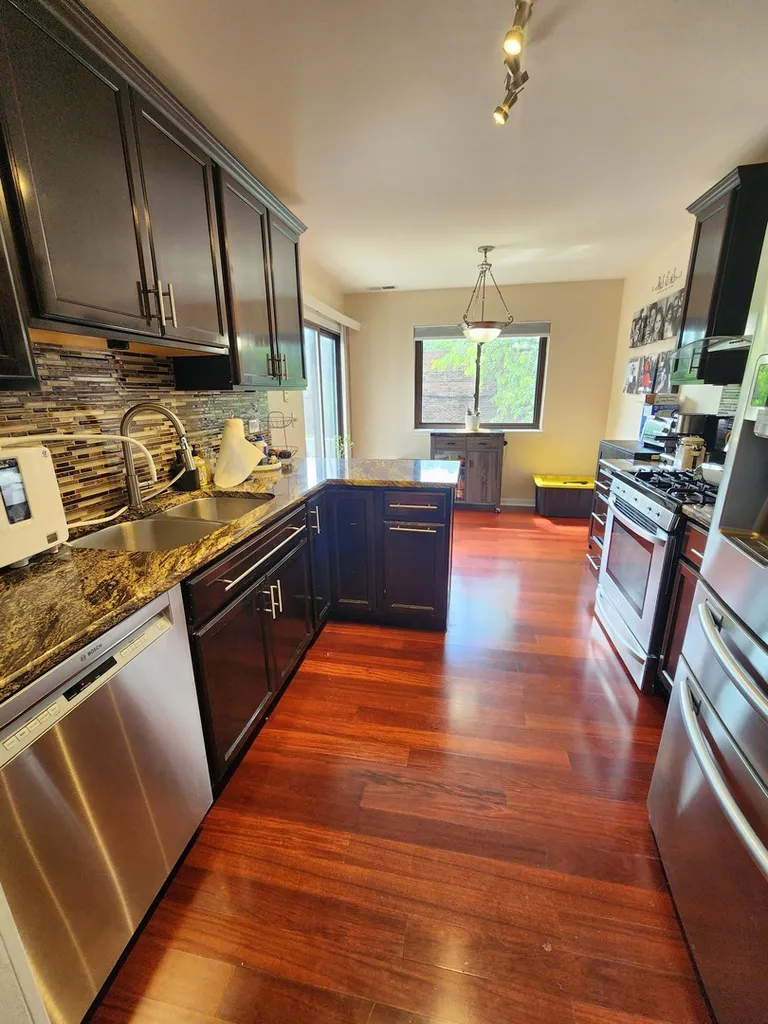 220 Hawthorne Court Schaumburg IL 60193