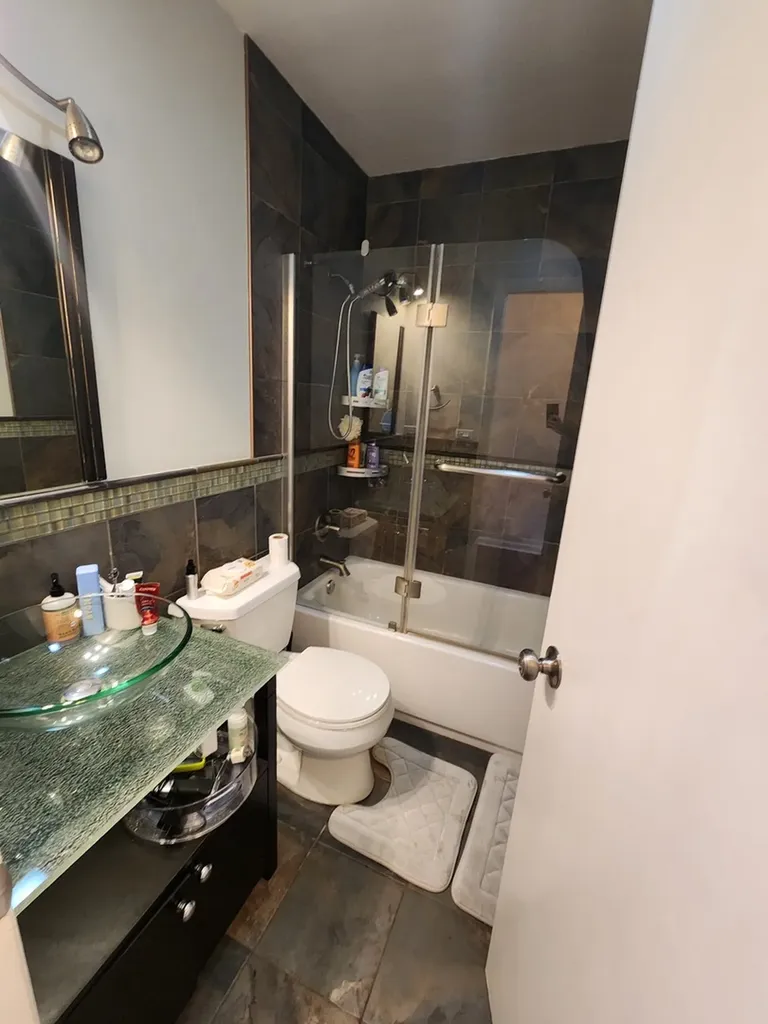 220 Hawthorne Court Schaumburg IL 60193