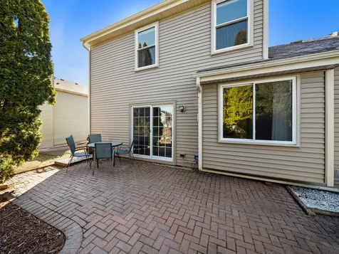 97 East Harbor Drive Lake Zurich IL 60047