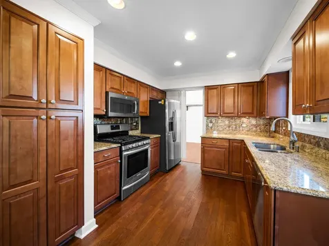 97 East Harbor Drive Lake Zurich IL 60047