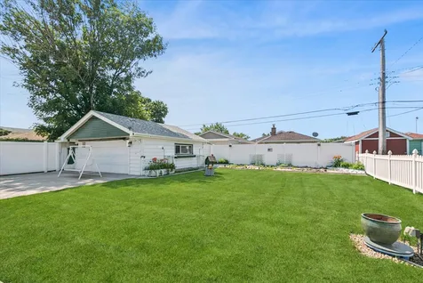 7821 West 73rd Place Bridgeview IL 60455