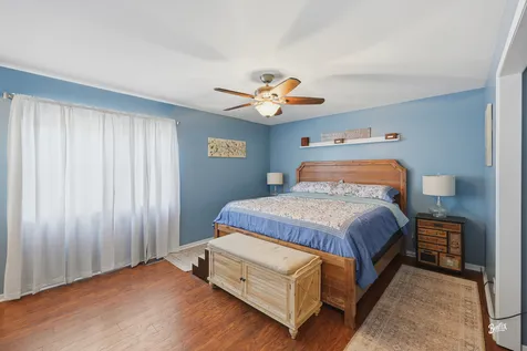5903 Castlewood Trail Mchenry IL 60050