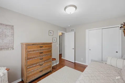 5903 Castlewood Trail Mchenry IL 60050