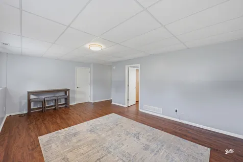 5903 Castlewood Trail Mchenry IL 60050