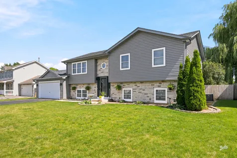 5903 Castlewood Trail Mchenry IL 60050