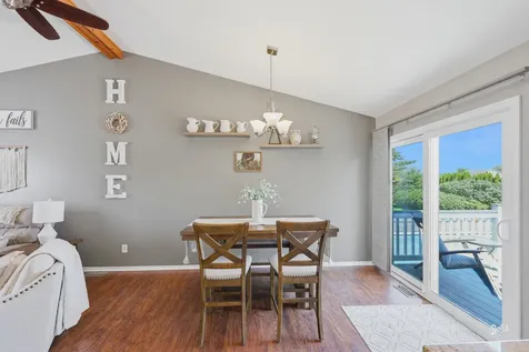 5903 Castlewood Trail Mchenry IL 60050