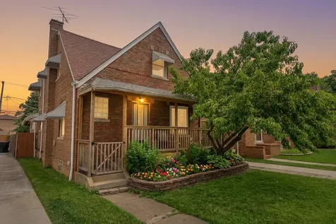 3910 West 83rd Street Chicago IL 60652