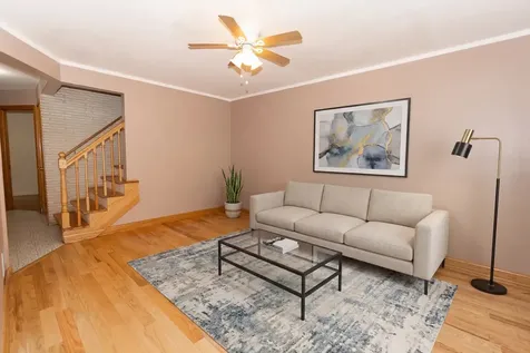 3910 West 83rd Street Chicago IL 60652