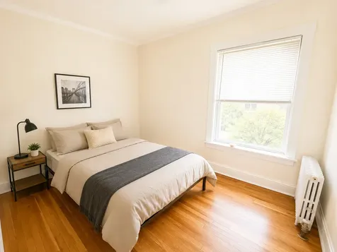 737 Hinman Avenue Evanston IL 60202