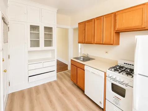 737 Hinman Avenue Evanston IL 60202