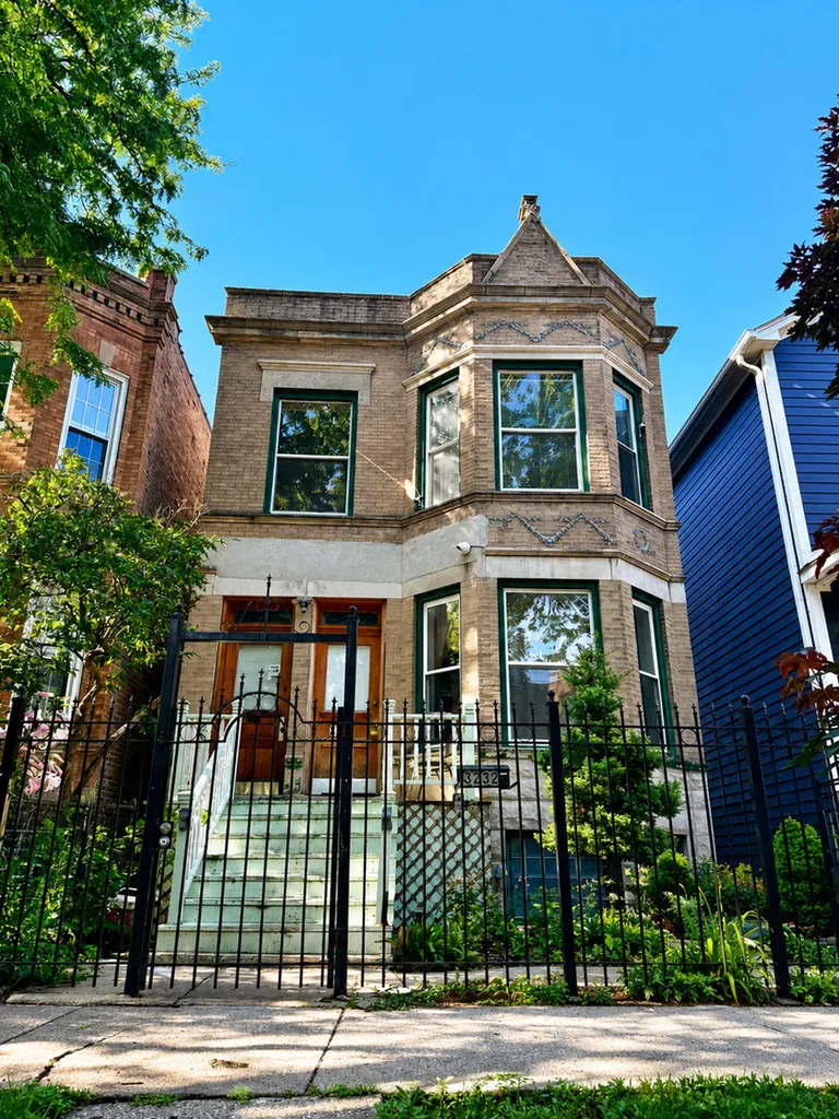 3232 West Lemoyne Street Chicago IL 60651