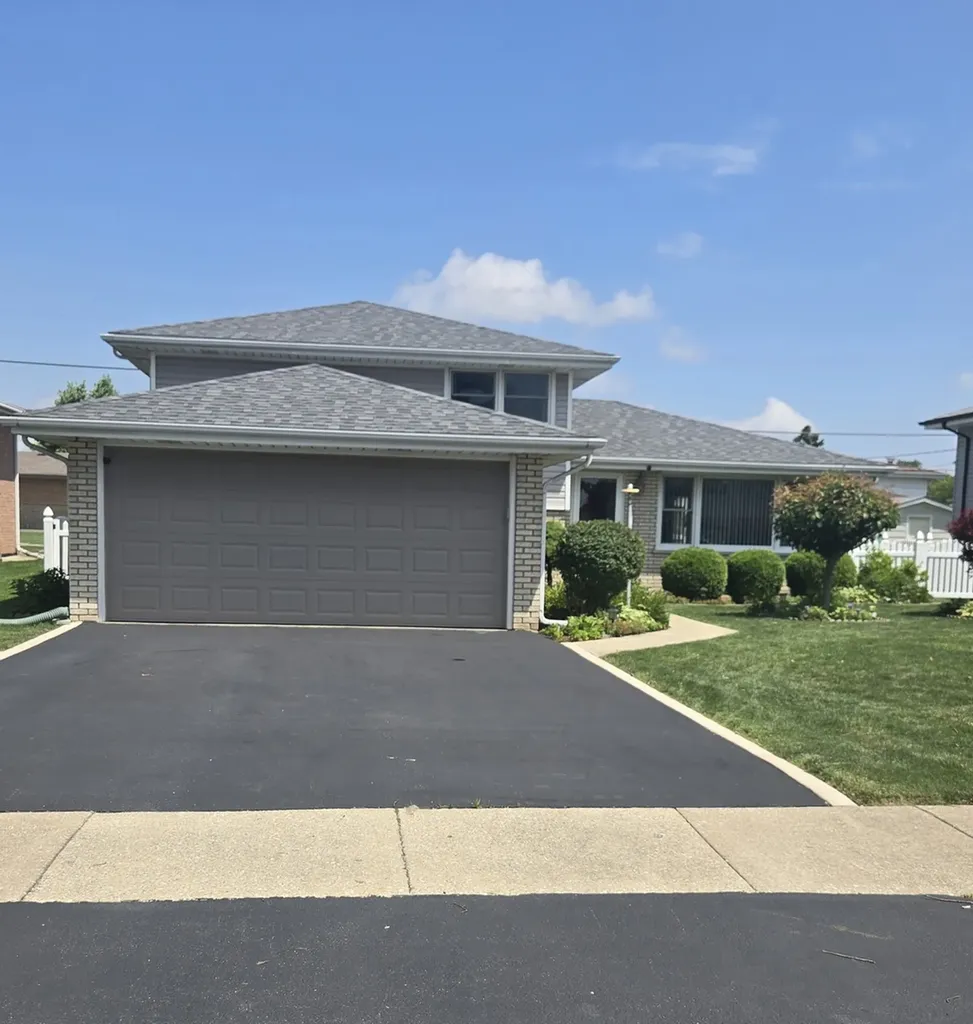 7836 West 81st Street Bridgeview IL 60455