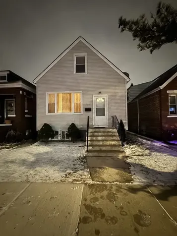 3945 West 55th Place Chicago IL 60629