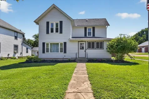 411 Main Street Leaf River IL 61047