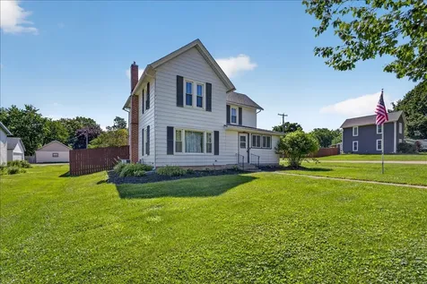 411 Main Street Leaf River IL 61047