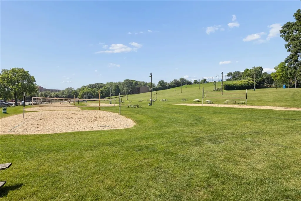 1607 Maple Terrace Lisle IL 60532