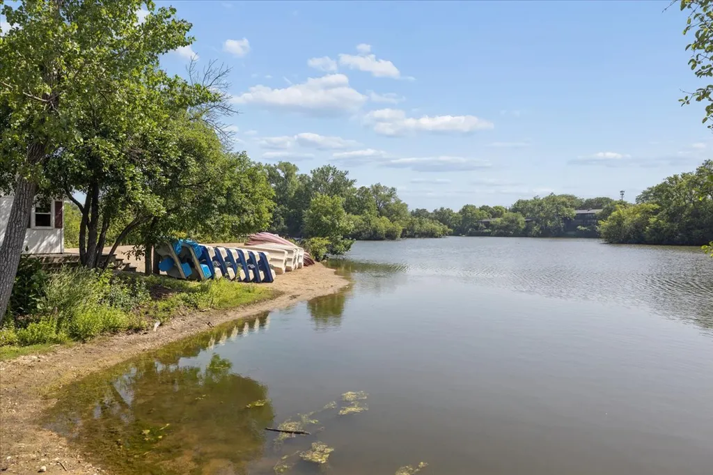 1607 Maple Terrace Lisle IL 60532