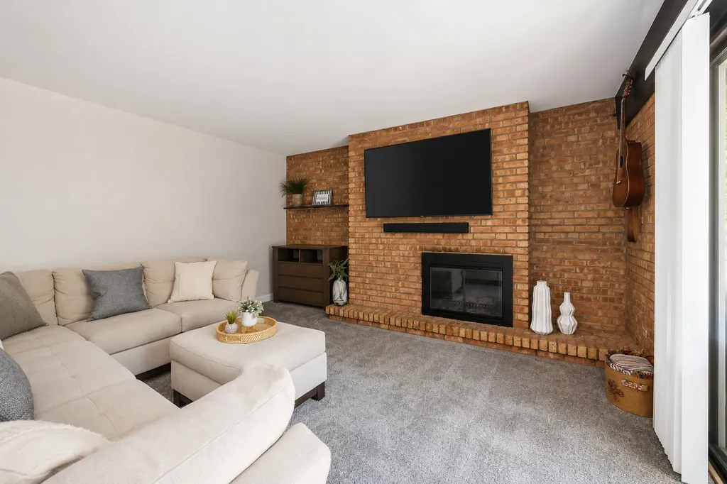1607 Maple Terrace Lisle IL 60532