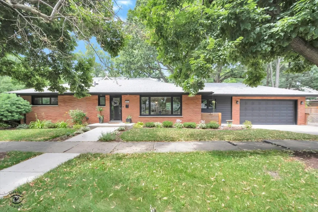 801 North Stone Avenue La Grange Park IL 60526