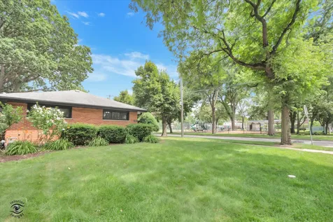 801 North Stone Avenue La Grange Park IL 60526