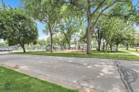 801 North Stone Avenue La Grange Park IL 60526