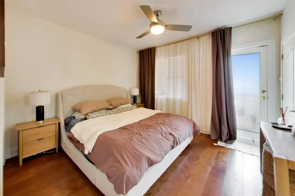 1247 North Rockwell Street Chicago IL 60622