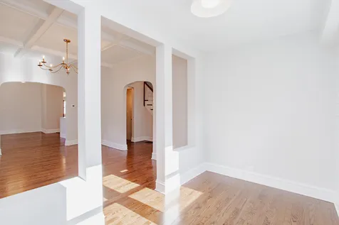 807 South Taylor Avenue Oak Park IL 60304