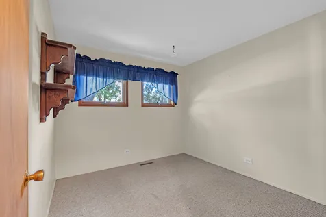 36672 North Traer Terrace Gurnee IL 60031
