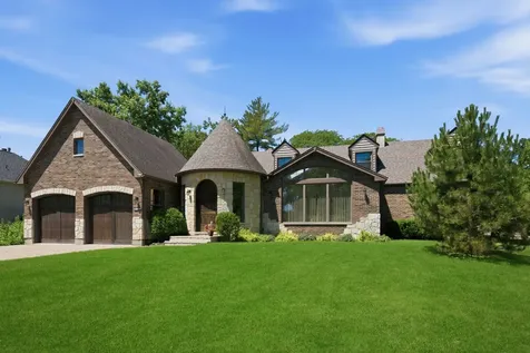 10S230 Grant Street Burr Ridge IL 60527