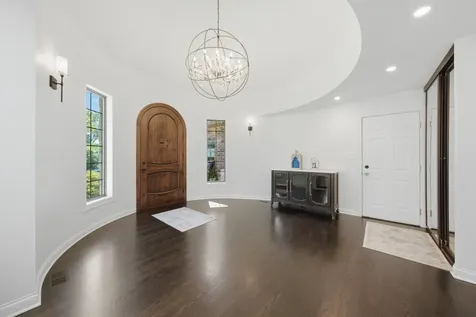 10S230 Grant Street Burr Ridge IL 60527