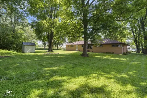 670 North 4th Avenue Coal City IL 60416