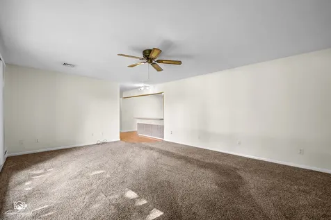 670 North 4th Avenue Coal City IL 60416