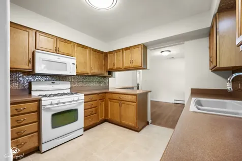 670 North 4th Avenue Coal City IL 60416