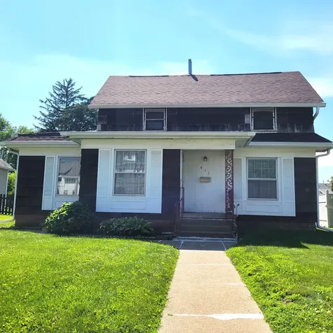 411 39TH Street Moline IL 61265