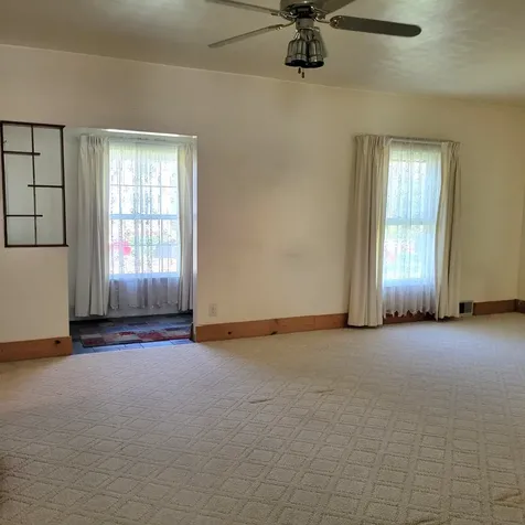 411 39TH Street Moline IL 61265