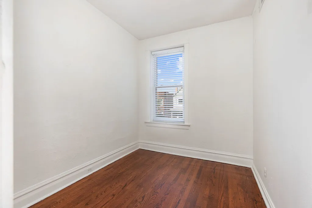 4519 North Troy Street Chicago IL 60625