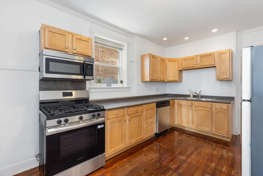4519 North Troy Street Chicago IL 60625