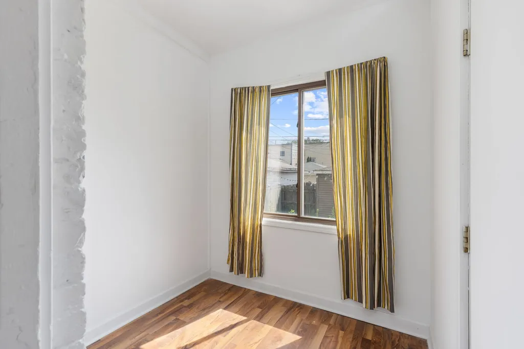 4519 North Troy Street Chicago IL 60625