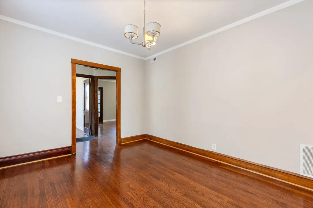 4519 North Troy Street Chicago IL 60625