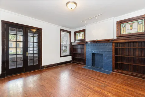 4519 North Troy Street Chicago IL 60625