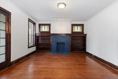 4519 North Troy Street Chicago IL 60625