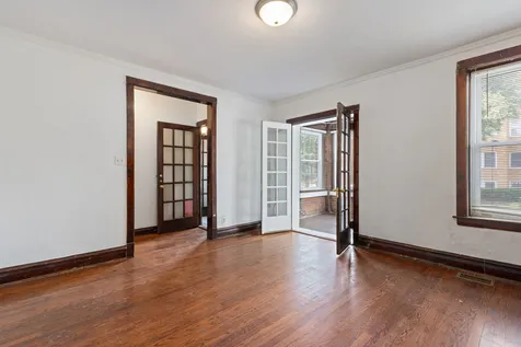 4519 North Troy Street Chicago IL 60625