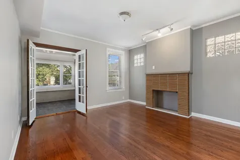 4519 North Troy Street Chicago IL 60625