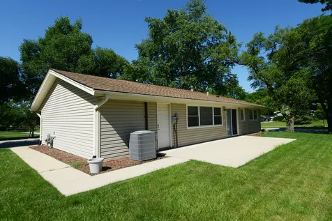930 Sharon Lane Schaumburg IL 60193