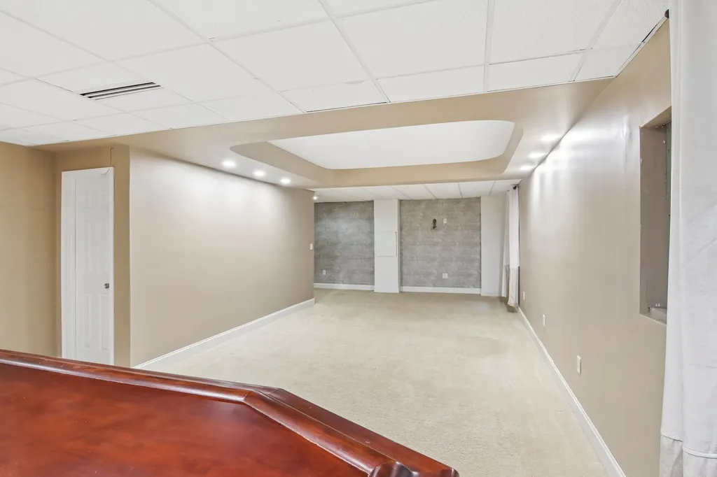 1322 Pennsbury Lane Aurora IL 60502
